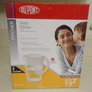 NWT   DuPont 6 Cup Water Pitcher with one 40 gallon filter